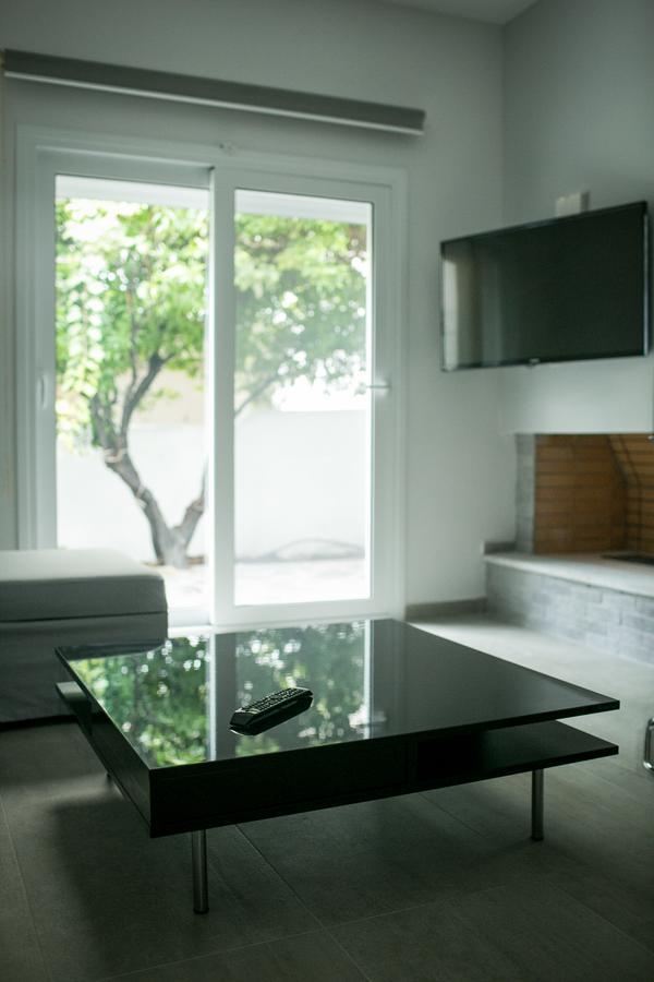 Minimal Residence Near The Beach Loutráki Exterior foto